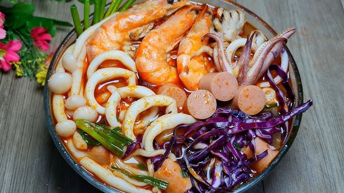 mỳ cay hải sản